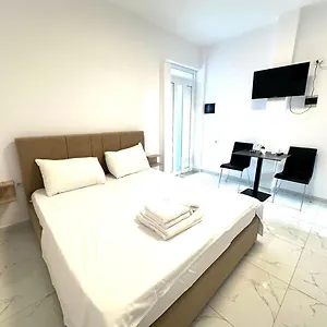 https://aidenss-house-3.albaniahotels.net